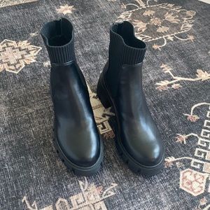 Brand new Steve Madden platform boots